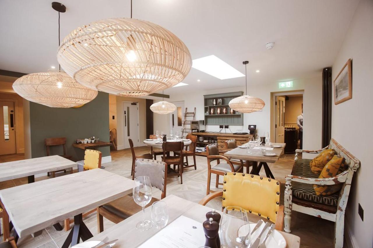 Royal Oak Hotel Ростуейт Екстериор снимка