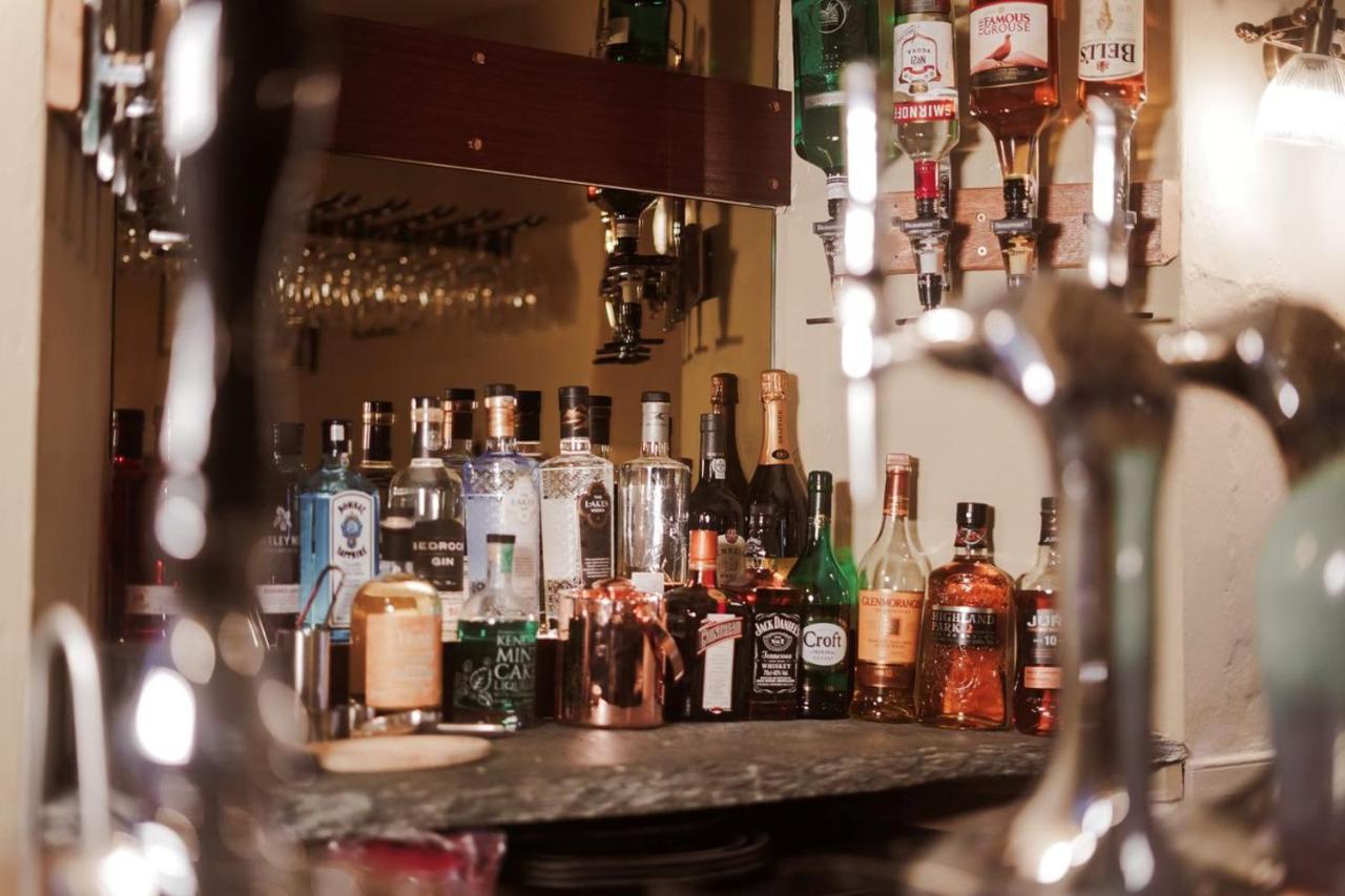 Royal Oak Hotel Ростуейт Екстериор снимка