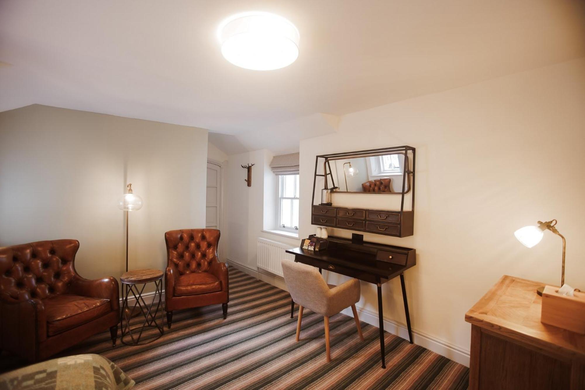 Royal Oak Hotel Ростуейт Екстериор снимка